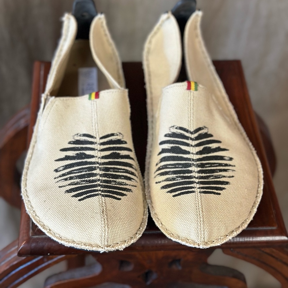 Vivo Barefoot - Ababa - Canvas slipons - size 10/41 Women’s - BRAND NEW